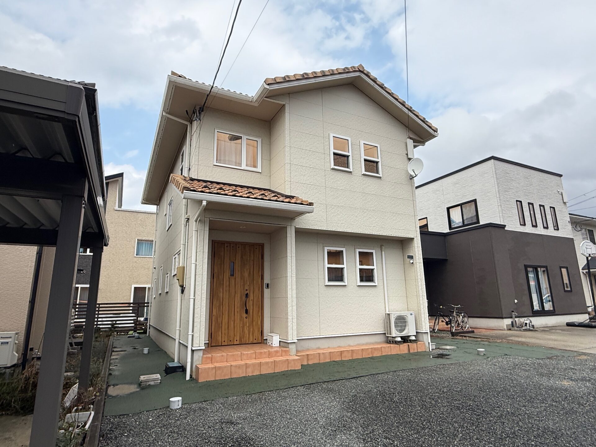 飯島川端中古住宅販売開始いたしました