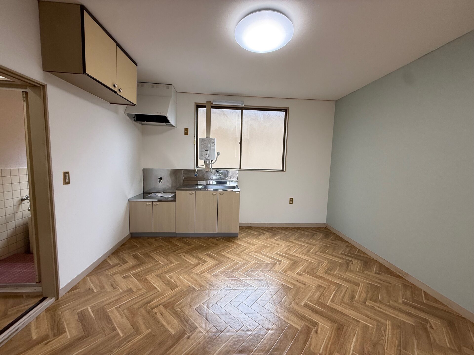 秋田市仁井田本町　アパートの内装リニューアル写真