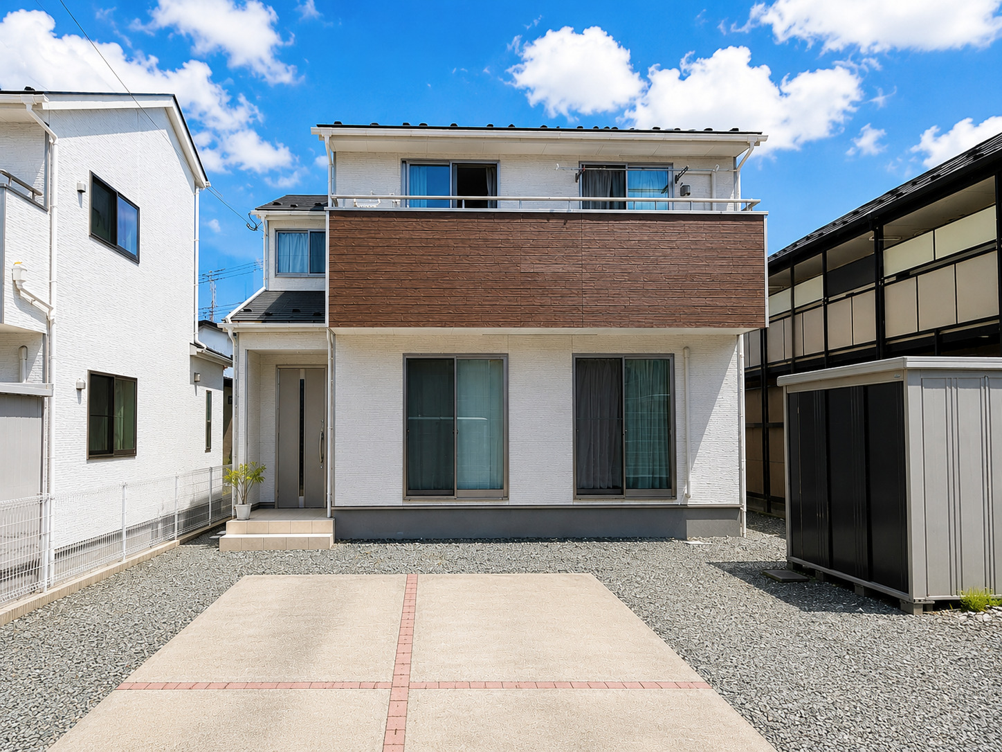 秋田市仁井田本町一丁目の中古住宅をお預かりいたしました。築7年の美邸！駐車3台可能