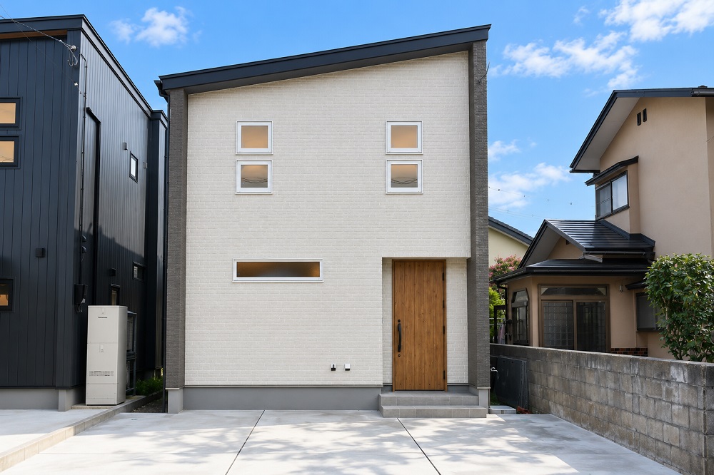 秋田市保戸野八丁の建売住宅をご紹介｜17.5帖のLDKとたたみコーナーのある暮らし